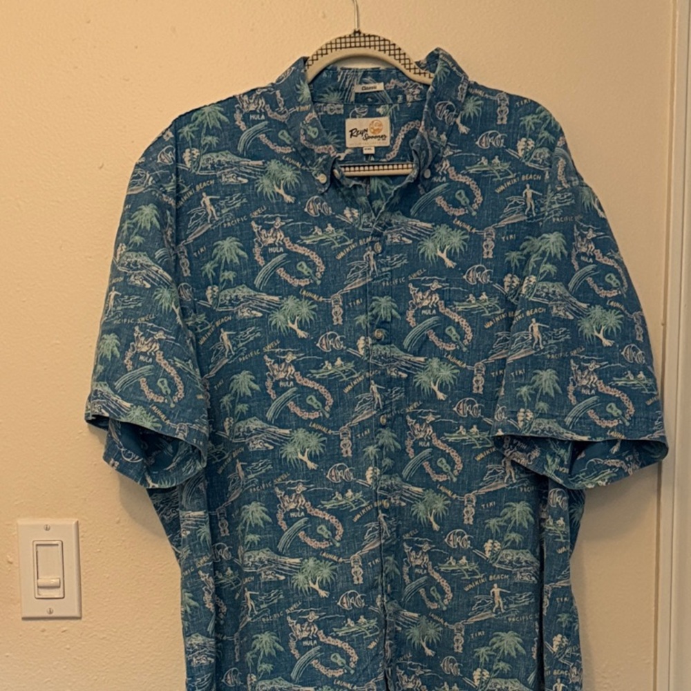 2XL Classic Reyn Spooner Blue  and White Hawaiian Print Shirt